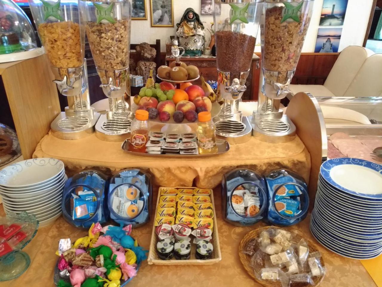 Hotel Abbaruja 올비아 외부 사진