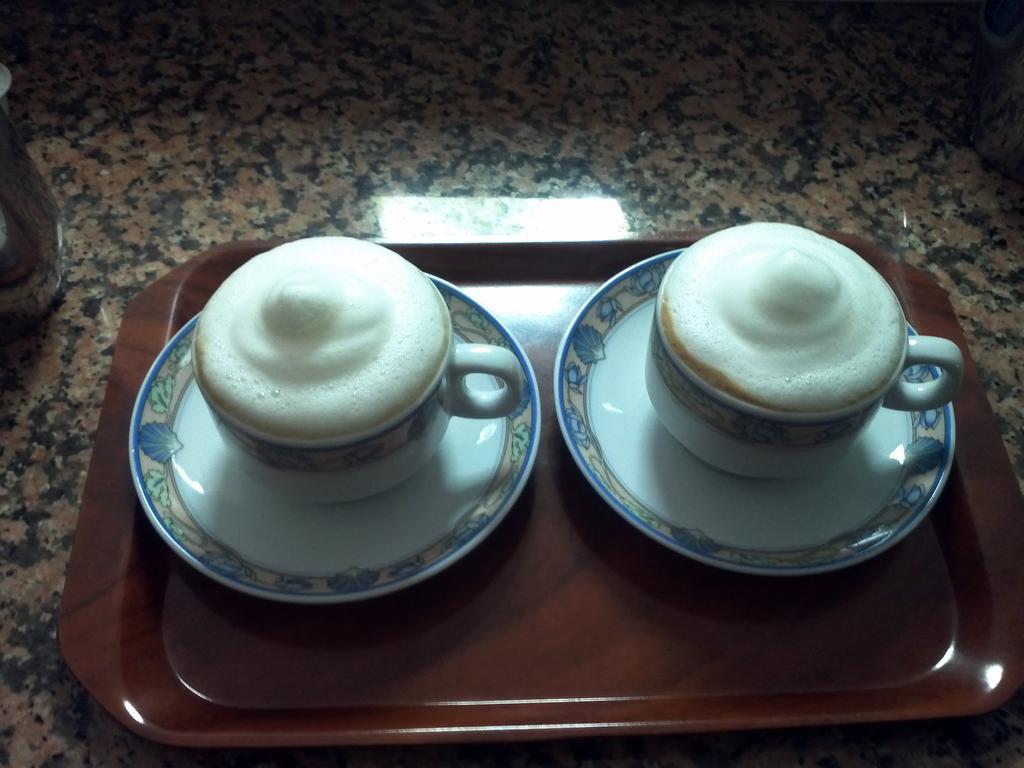 Hotel Abbaruja 올비아 외부 사진