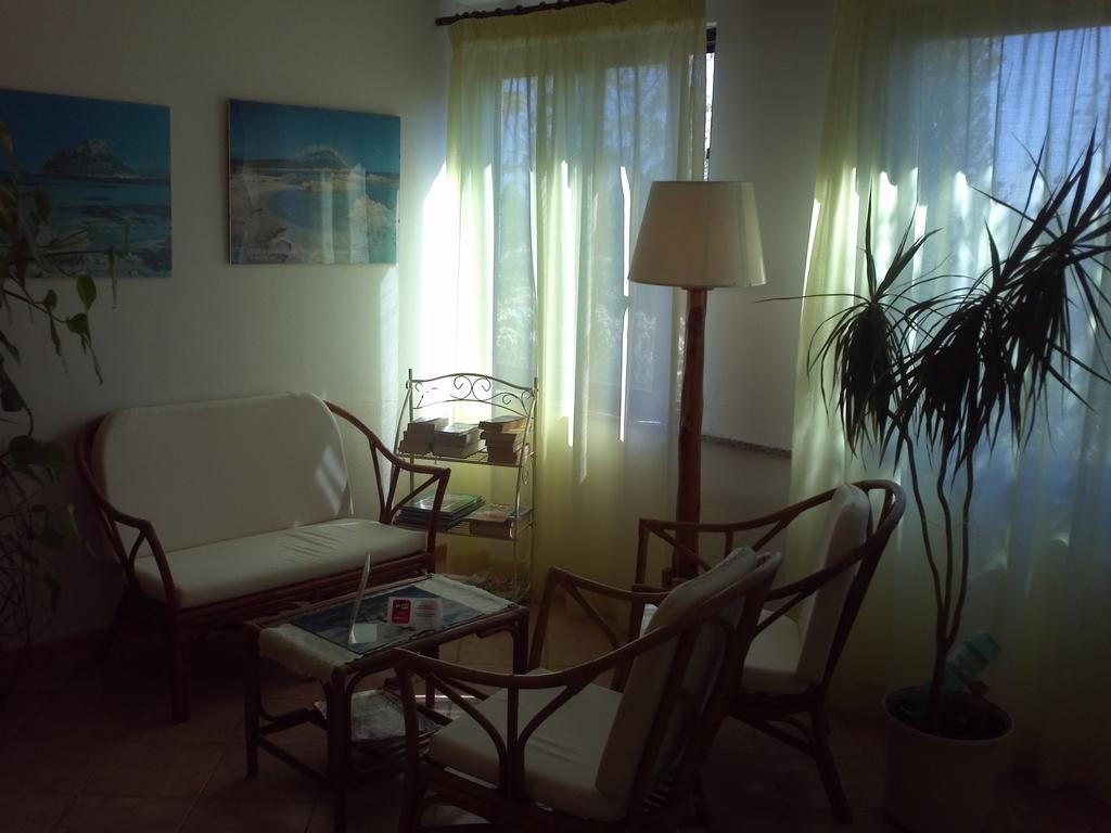 Hotel Abbaruja 올비아 외부 사진